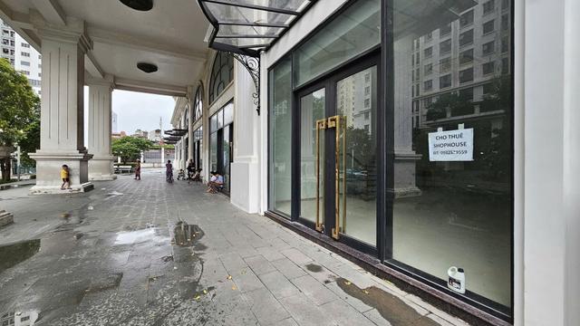 Shophouse Chân Đế Nhiều Tòa Chung Cư Ế Ẩm